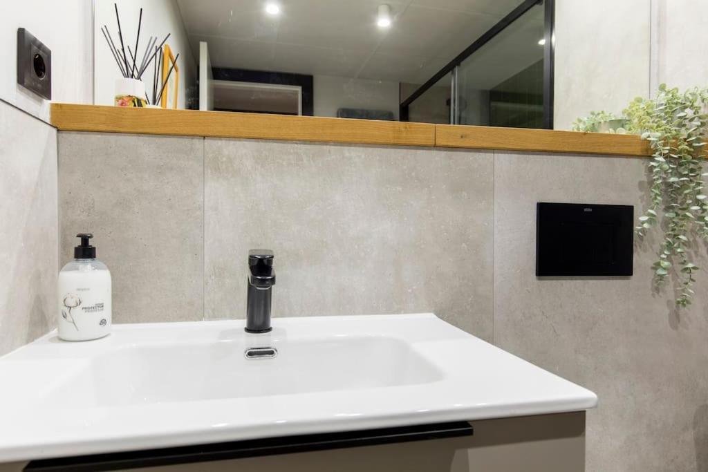 Castrillo 4 Apartamento Acogedor Zaragoza Kültér fotó